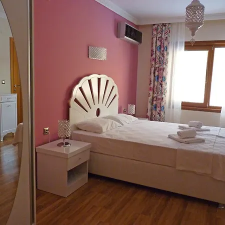 White Pearl Alanya شقة ماهموتلار